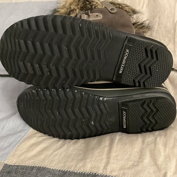 Sorel Joan of Arctic Boots - Picture 4 of 4